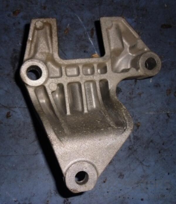 Кронштейн опори КПП Renault Laguna 2.0 16V (III) 2007-2015 113320004R 38955 - 2
