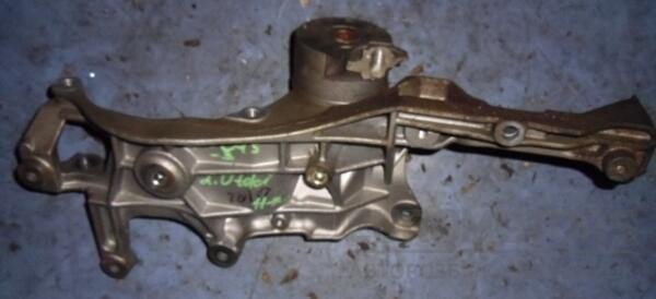 Кронштейн генератора Ford Focus 2.0tdci (III) 2011-2018 9688628680 38990 - 2