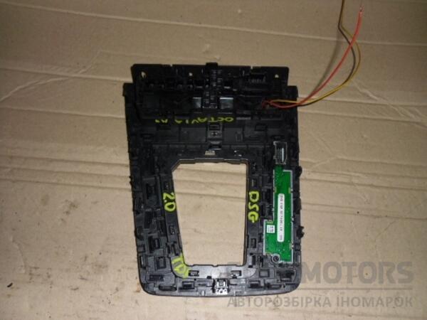 Накладка декоративна на кулісу АКПП Skoda Octavia 2.0tdi (A7) 2013-2020 5E1713203LQI5 39583 - 2