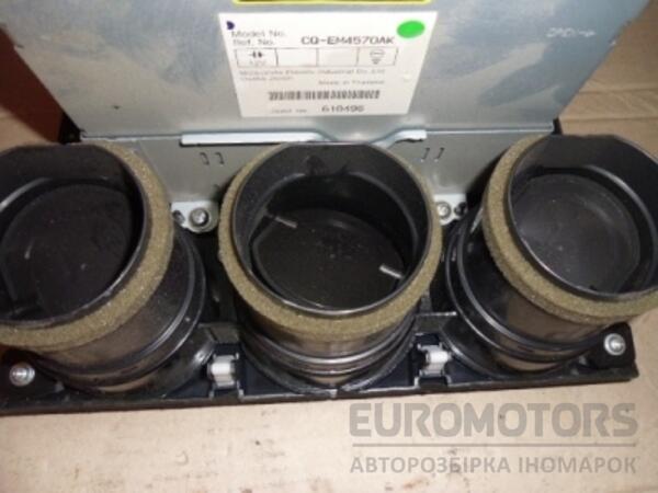 Дефлектор воздушный центральный Mazda 6 2002-2007 39671 - 2