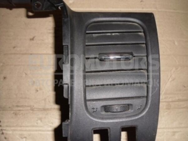 Дефлектор повітряний центральний правий Opel Vivaro 1.6dCi 2014 226979 40053