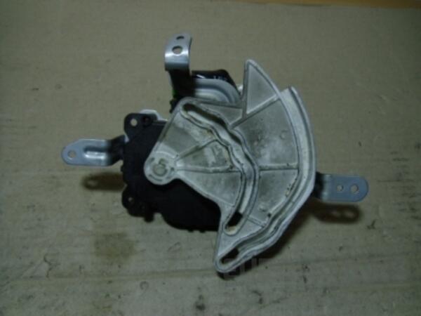 Моторчик заслінки печі Subaru Legacy Outback (B13) 2003-2009 1138002980 40328 - 2