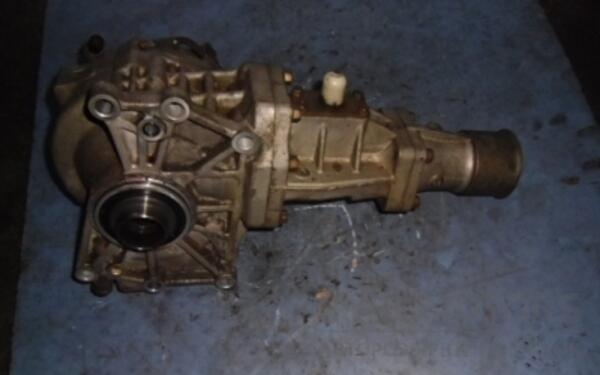 Роздавальна коробка Mitsubishi Outlander 2.4 16V 2003-2006 40573 - 2