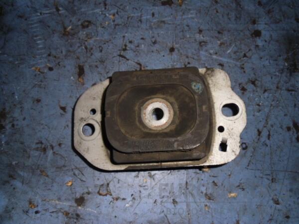 Опора КПП левая Renault Laguna 2.0dCi (III) 2007-2015 8200689120 43767 - 2