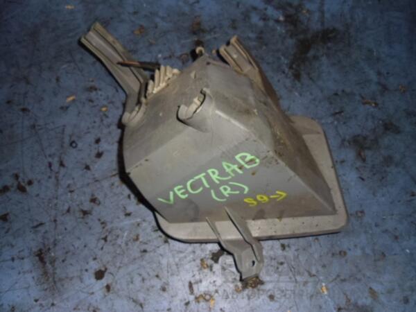 Фара противотуманная правая 99- Opel Vectra (B) 1995-2002 90585030 43815 - 3
