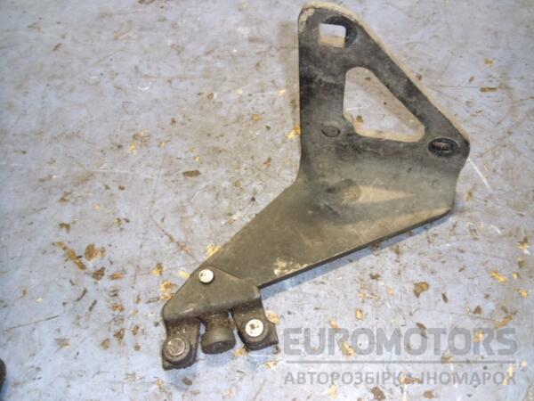 Ролик двері бічної зсувними правий нижній Renault Trafic 2001-2014 7700312012/J 45121 - 2