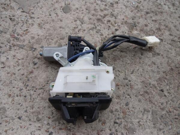 Замок кришки багажника електро Lexus RX 2003-2009 1638000020 47890 - 2