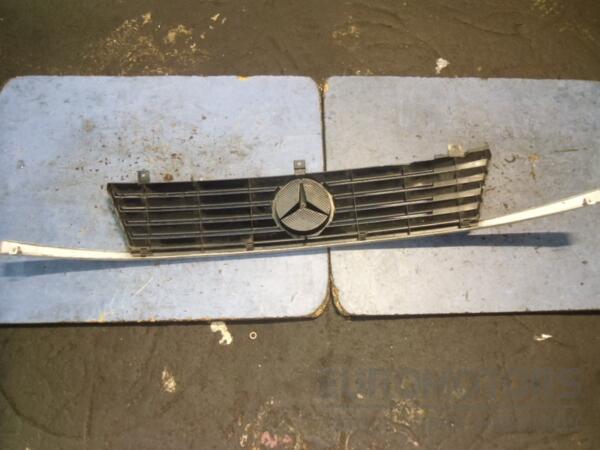 Решетка радиатора Mercedes Vito (W638) 1996-2003 A6388880415 48627 - 2