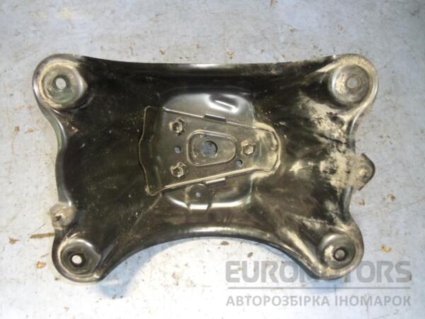 Кронштейн кріплення запасного колеса Toyota Rav 4 2006-2013 49324 - 2