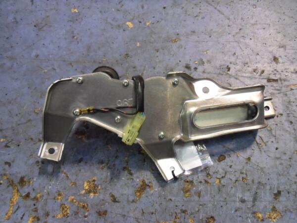 Моторчик склоочисника задній Subaru Legacy Outback (B13) 2003-2009 51363 - 2