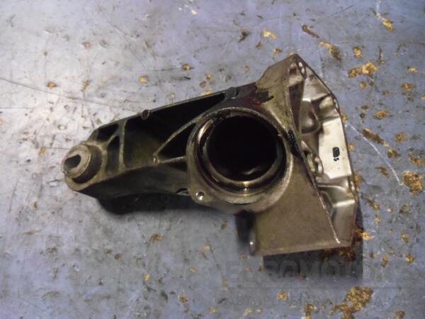 Кронштейн двигателя левый Mercedes C-class 2.2cdi (W204) 2007-2015 A6462230604 52105 - 2