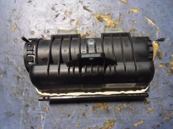 Подушка безопасности пассажир (в торпедо) Airbag Opel Zafira (B) 2005-2011 13111177 52720 - 2