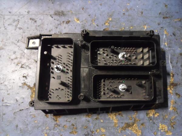 Блок предохранителей bsi Opel Astra (H) 2004-2010 13206750 53006 - 2