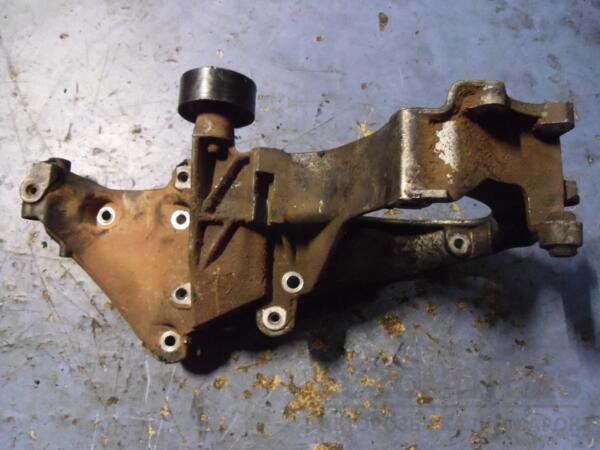 Кронштейн генератора и компрессора Renault Master 2.5dCi 1998-2010 8200016644 53044 - 2
