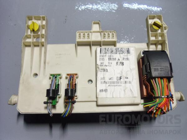 Блок предохранителей Ford C-Max 1.8 16V 2003-2010 3M5T14A073DF 53302 - 2