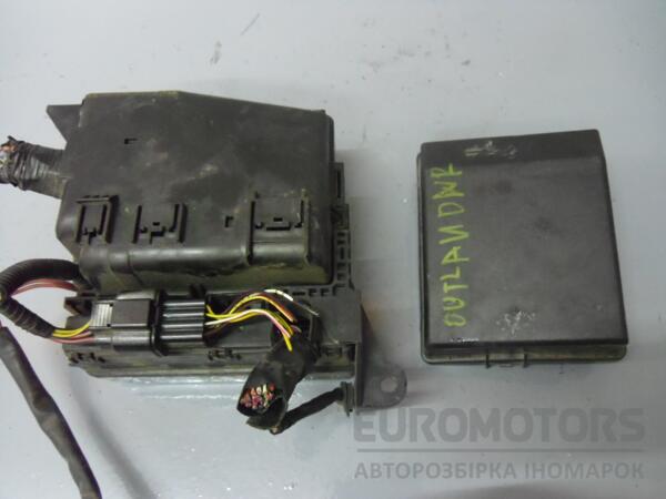 Блок запобіжників Mitsubishi Outlander 2003-2006 30911-0219 5267D 53730 - 2