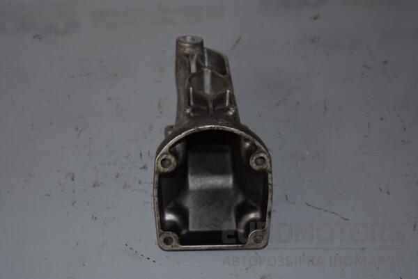 Кронштейн двигуна лівий Mercedes C-class 2.2cdi, 2.7cdi (W203) 2000-2007 A6112230704 53870 - 2