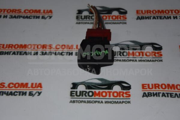 Кнопка склопідіймача передні праві Renault Kangoo 1998-2008 8200090327N 55531  euromotors.com.ua
