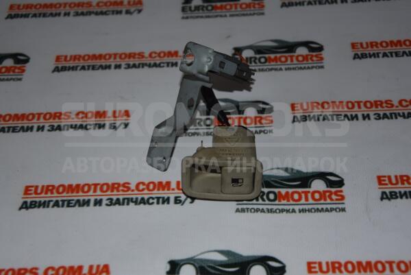 Кнопка открывания лючка бензобака Hyundai Santa FE 2006-2012 935552B000 56324  euromotors.com.ua