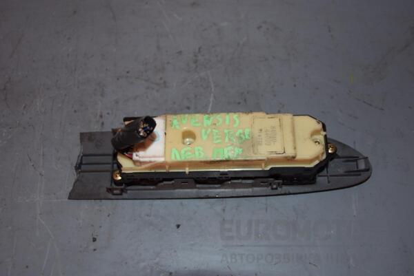Блок управління склопідйомниками передній лівий Toyota Avensis Verso 2001-2009 8404044030 57732 - 2
