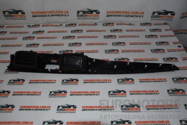 Накладка на торпедо центральна Mitsubishi Lancer IX 2003-2007 MR532228 58389 - 2