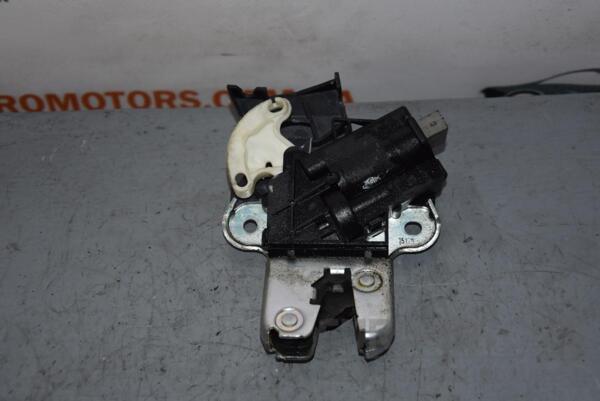 Замок крышки багажника седан Audi A4 (B8) 2007-2015 4F5827505D 59155 - 2