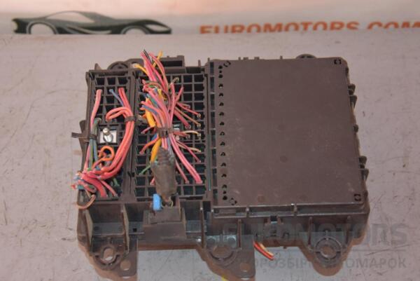 Блок предохранителей Kia Cerato 2004-2008 919502F060 60039 - 2