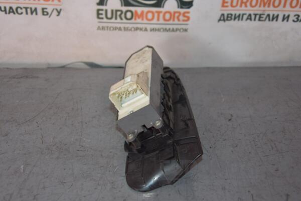 Блок управління склопідйомниками передній лівий Toyota Rav 4 2006-2013 60771 - 2