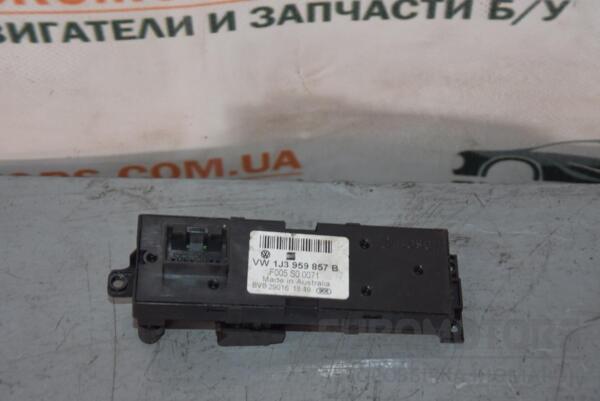 Блок управління склопідйомниками передній лівий (2 двері) VW Golf (IV) 1997-2003 1J3959857B 60811 - 2