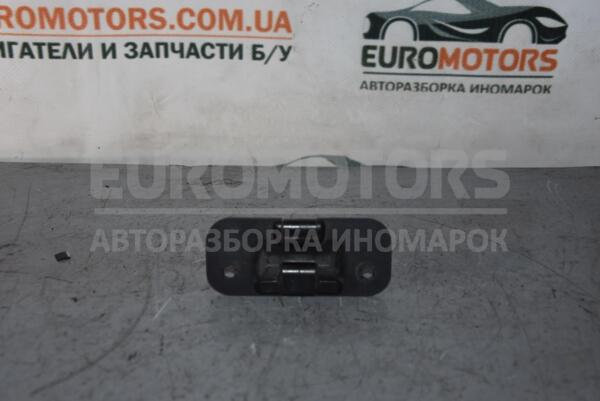 Напрямна дверей пластикова бік Opel Vivaro 2001-2014 67277 60923  euromotors.com.ua