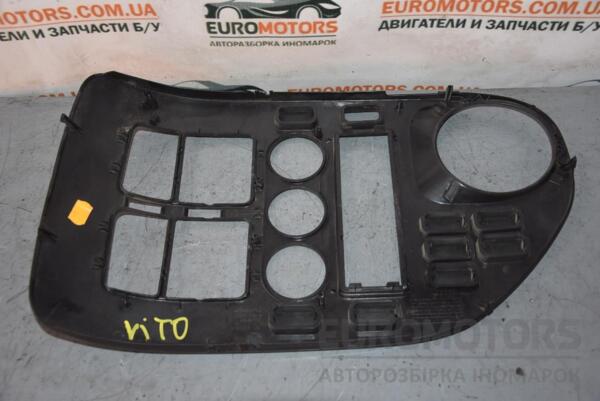 Накладка на торпедо центральная Mercedes Vito (W638) 1996-2003 6386891431 61796 - 2