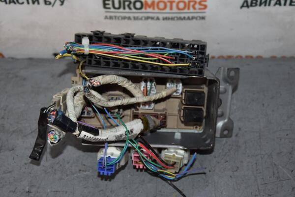 Блок предохранителей Subaru Forester 2002-2007 LB100603B 61872 - 2