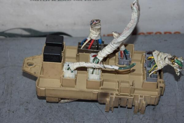 Блок предохранителей Subaru Legacy 1998-2003 JB200400 61966 - 2