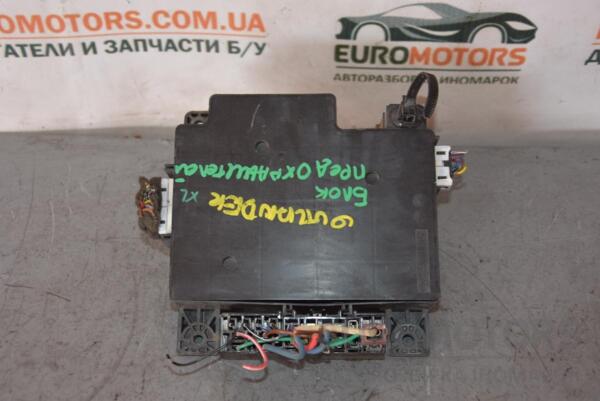 Блок запобіжників сервіс Mitsubishi Outlander XL 2006-2012 8637A319 62947 - 2