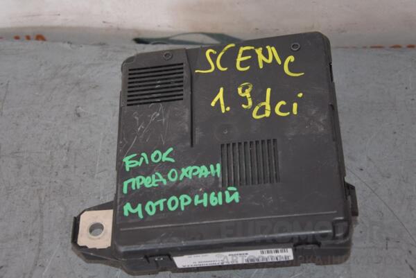 Блок запобіжників (моторний) Renault Scenic 1.9dci (II) 2003-2009 8200306032A 63127 - 2