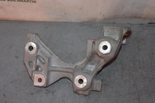 Кронштейн генератора Nissan Note 1.6 16V (E11) 2005-2013 63762 - 2