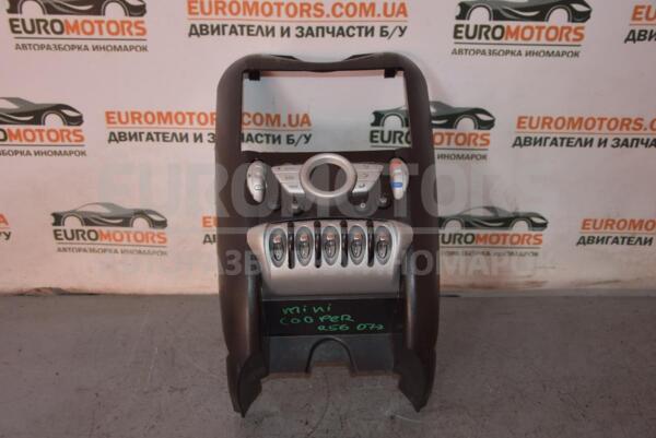 Накладка на торпедо центральна Mini Cooper (R56) 2006-2014 63813-01 euromotors.com.ua