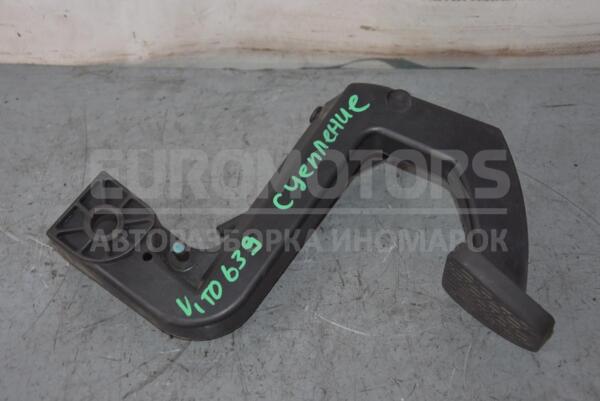 Педаль сцепления пластик Mercedes Vito (W639) 2003-2014 A6382900516 63896  euromotors.com.ua