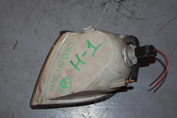 Поворотник передній правий 00- Hyundai H1 1997-2007 923024A500 64249 - 2