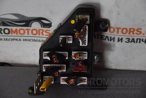 Блок предохранителей Hyundai Tucson 2004-2009 911102 67799 - 2