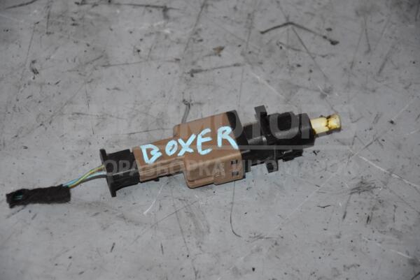 Датчик включения стоп-сигнала Peugeot Boxer 2.2hdi 2006-2014 1029846840511 68632