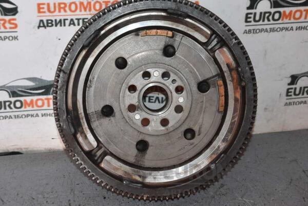Маховик демпферный 05- Mazda 6 2.0di 2002-2007 RF3016610 69864 - 2