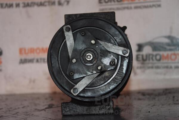Компрессор кондиционера 06- Renault Trafic 2.0dCi 2001-2014 8200577732 72312 - 2