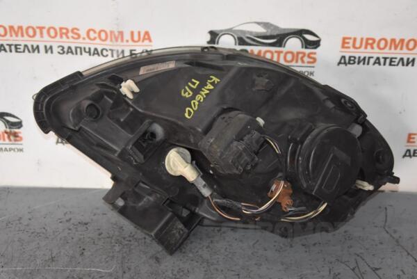 Фара правая (білий поворотник 03-) Renault Kangoo 1998-2008 8200236591 75874 - 2