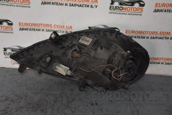Фара правая (білий поворотник 06-) Renault Trafic 2001-2014 8200701356 75899 - 2