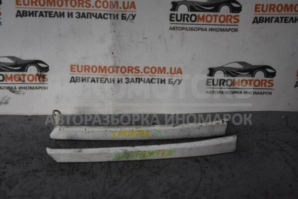 Накладка под фару левая (ресничка) 00- Mercedes Sprinter (901/905) 1995-2006 A9016370240 76090 euromotors.com.ua