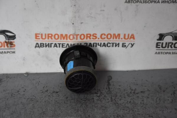 Дефлектор повітряний правий Nissan Note (E11) 2005-2013 687619U00A 76307 - 2