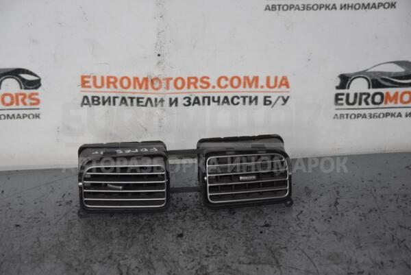 Дефлектор повітропроводів центральний Subaru Forester 2002-2007  76978  euromotors.com.ua