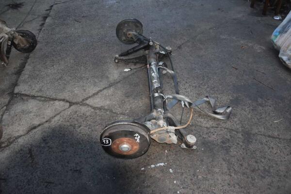 Балка задняя в сборе под барабаны с ABS Citroen Berlingo 1996-2008 9634828210 77728 - 3