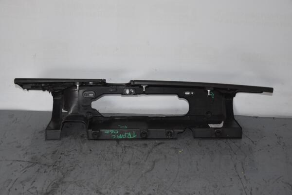 Пластик под фонарь правый 06- (распаш) Renault Trafic 2001-2014 93857722 77971 - 2